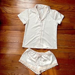 Flora Nikrooz Pajama Set